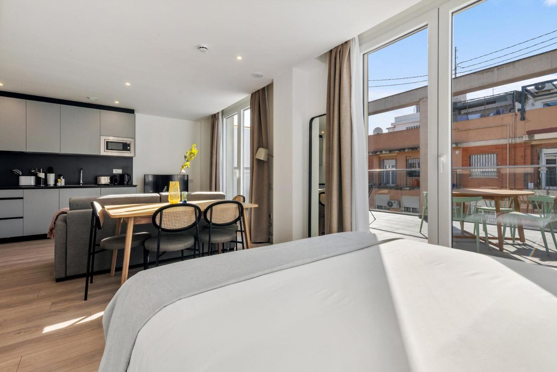 Limehome Valencia Carrer Del Pare Palau I Quer Extérieur photo