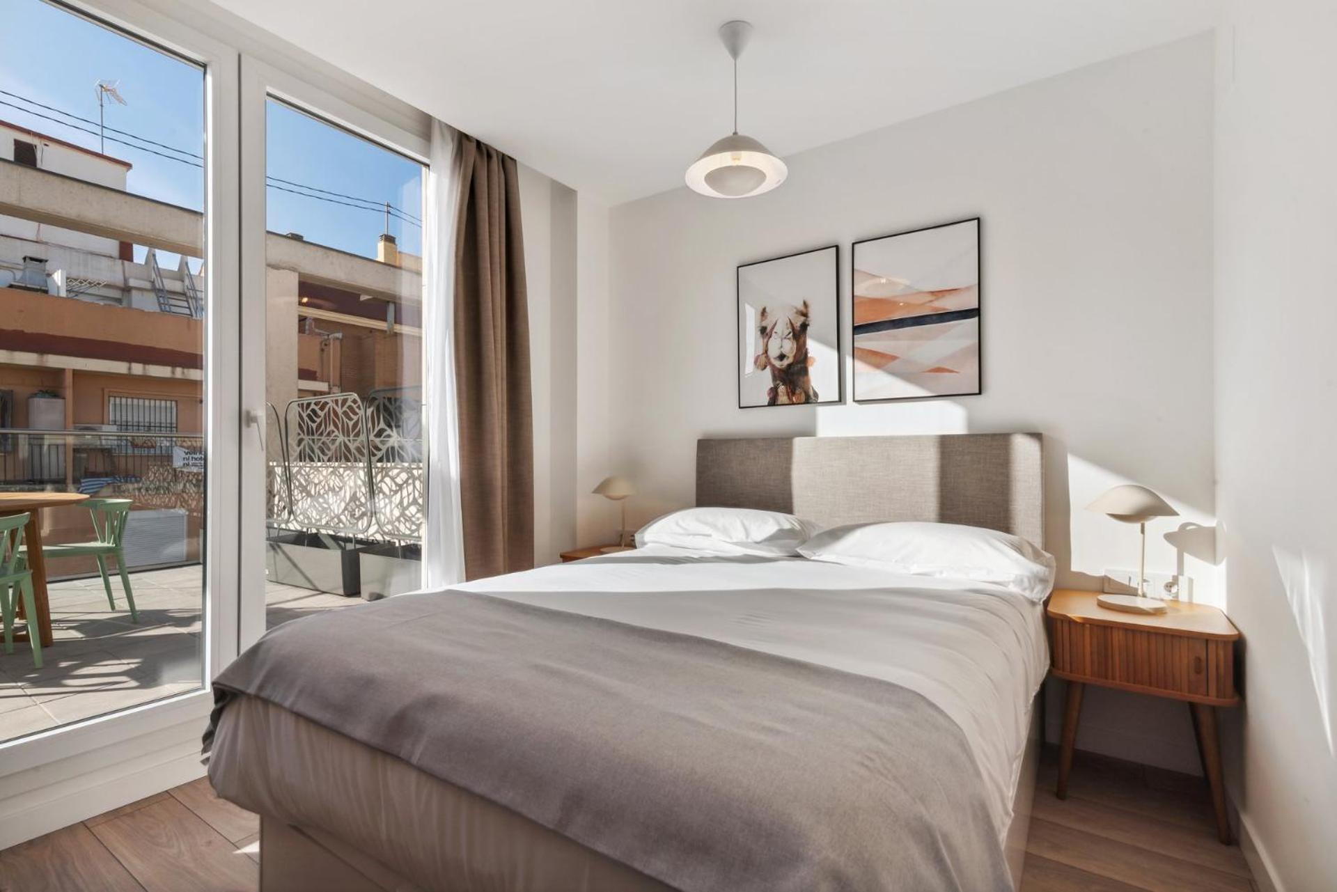 Limehome Valencia Carrer Del Pare Palau I Quer Extérieur photo