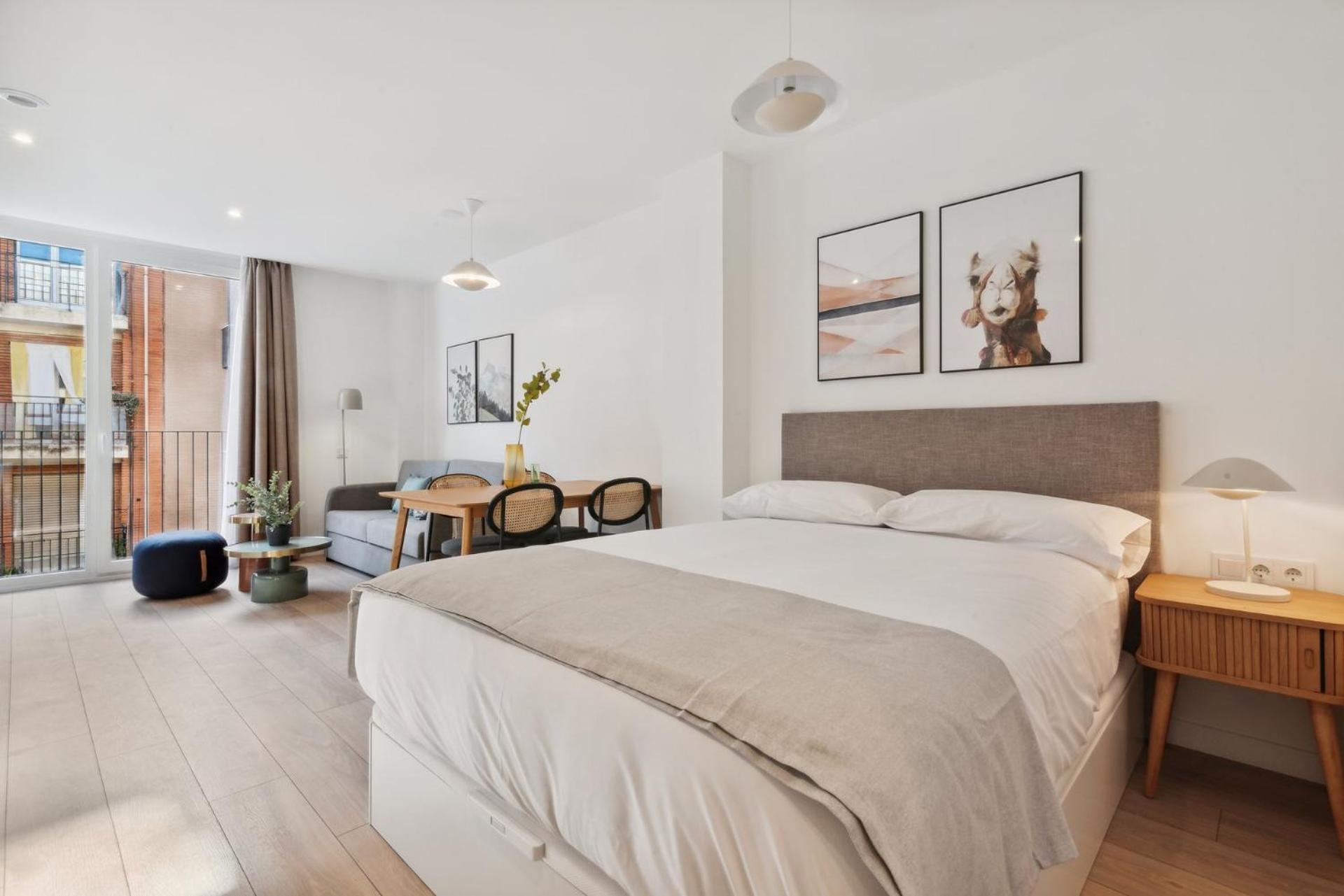 Limehome Valencia Carrer Del Pare Palau I Quer Extérieur photo