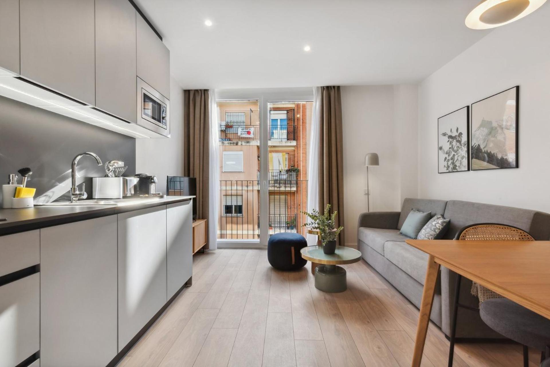 Limehome Valencia Carrer Del Pare Palau I Quer Extérieur photo