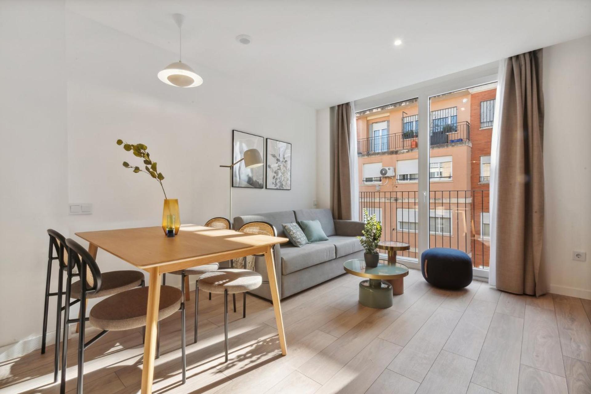 Limehome Valencia Carrer Del Pare Palau I Quer Extérieur photo