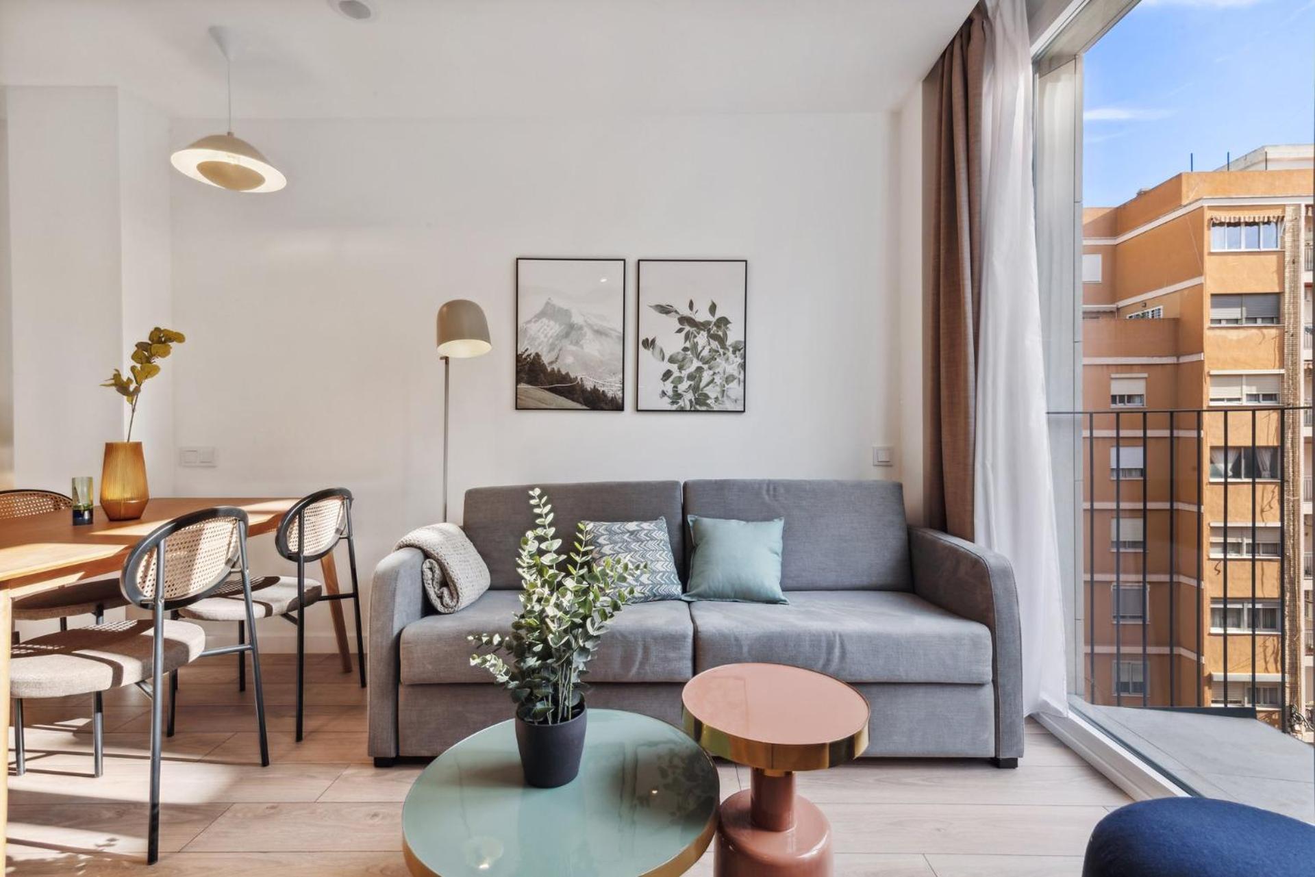 Limehome Valencia Carrer Del Pare Palau I Quer Extérieur photo
