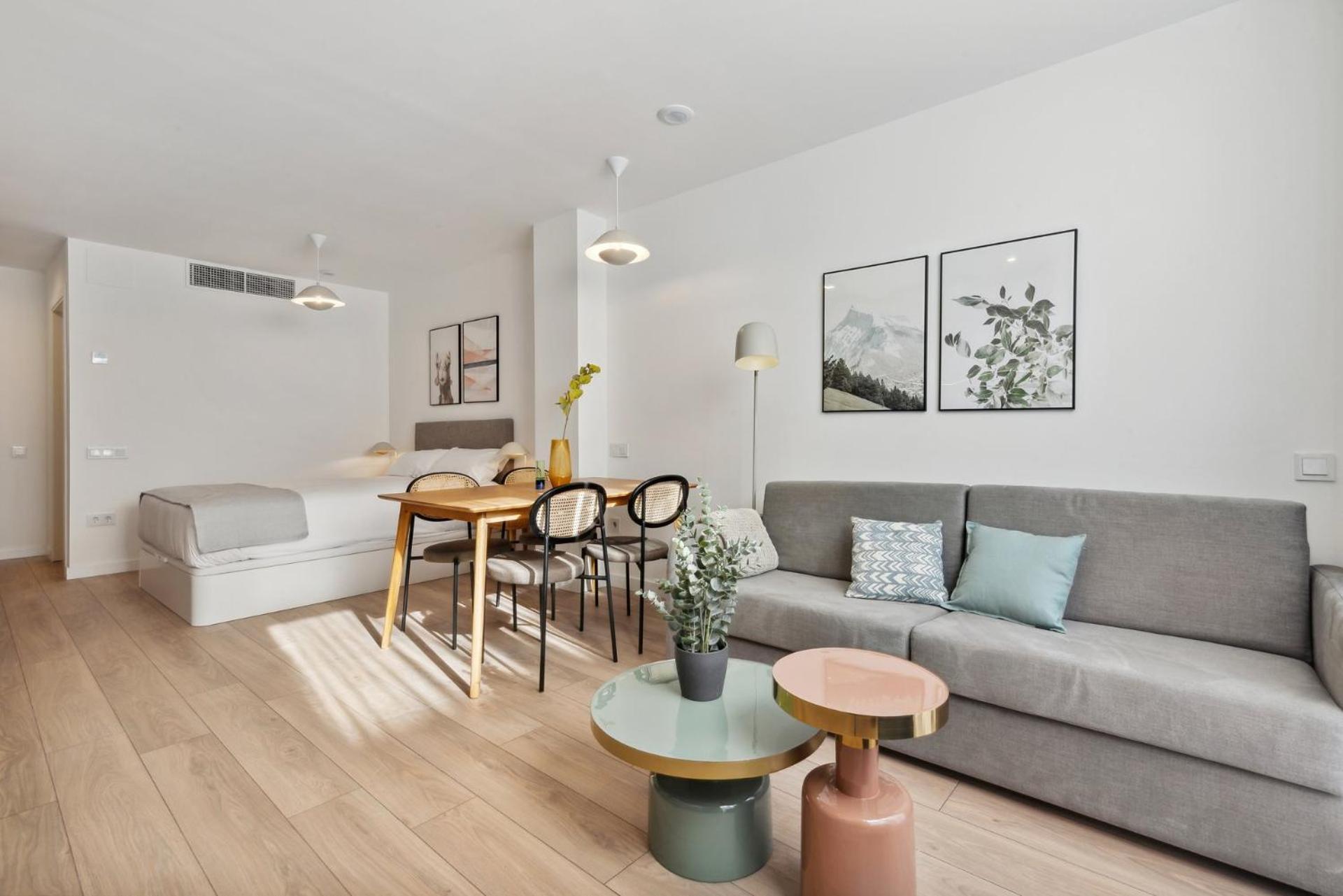 Limehome Valencia Carrer Del Pare Palau I Quer Extérieur photo