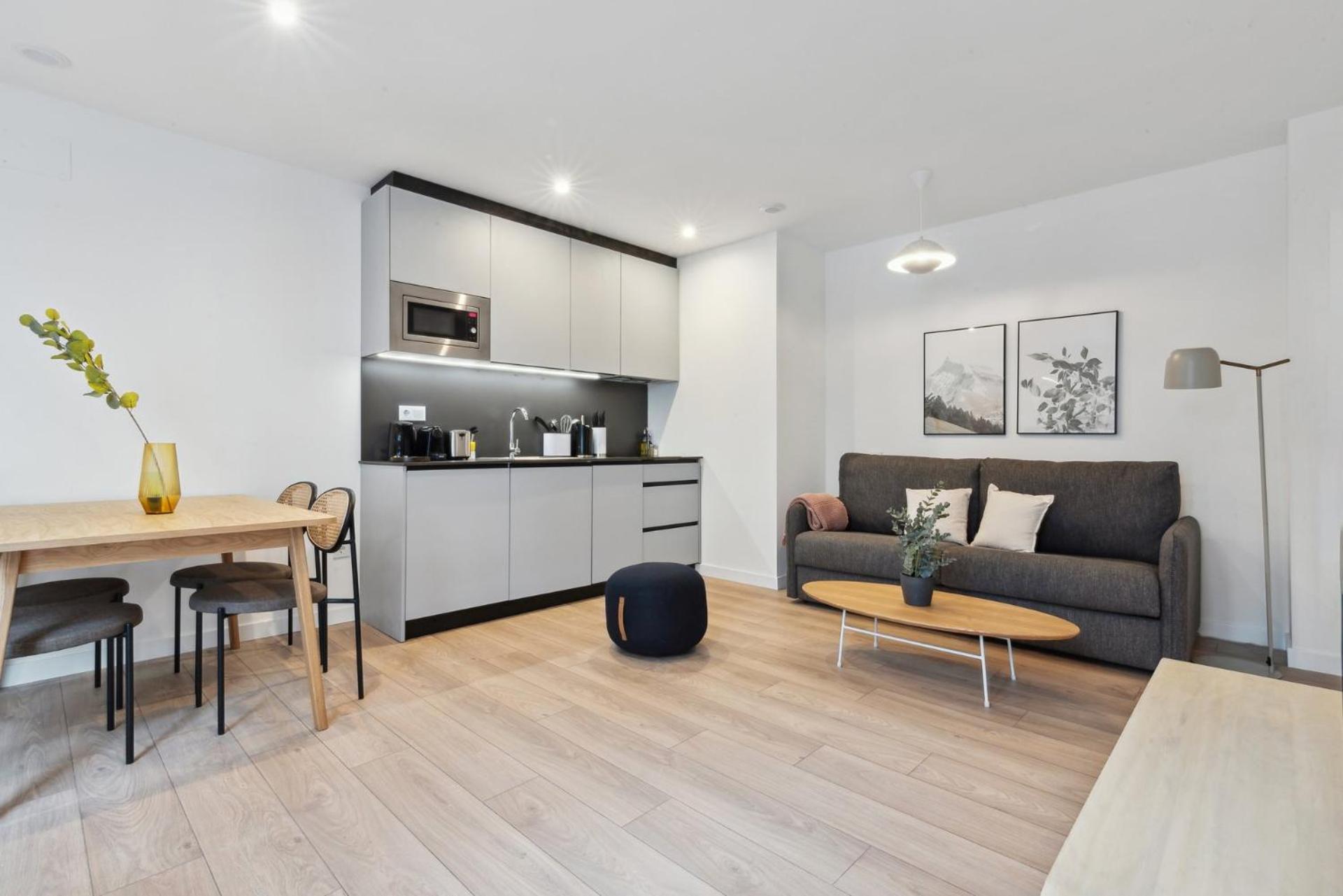 Limehome Valencia Carrer Del Pare Palau I Quer Extérieur photo
