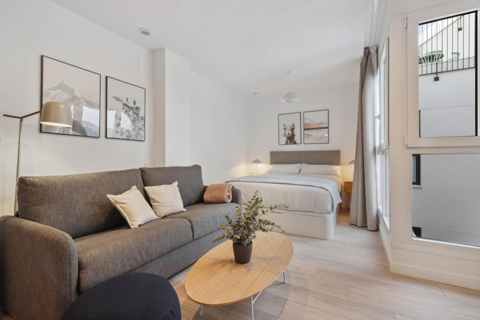 Limehome Valencia Carrer Del Pare Palau I Quer Extérieur photo