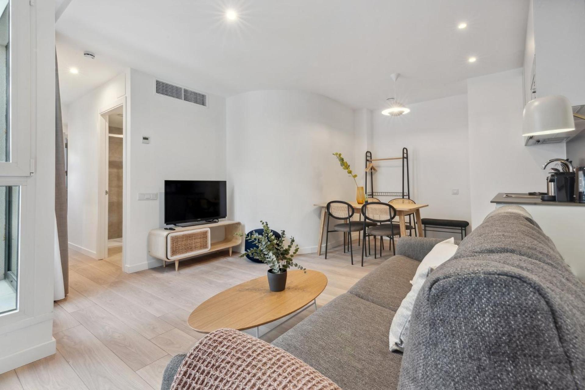 Limehome Valencia Carrer Del Pare Palau I Quer Extérieur photo