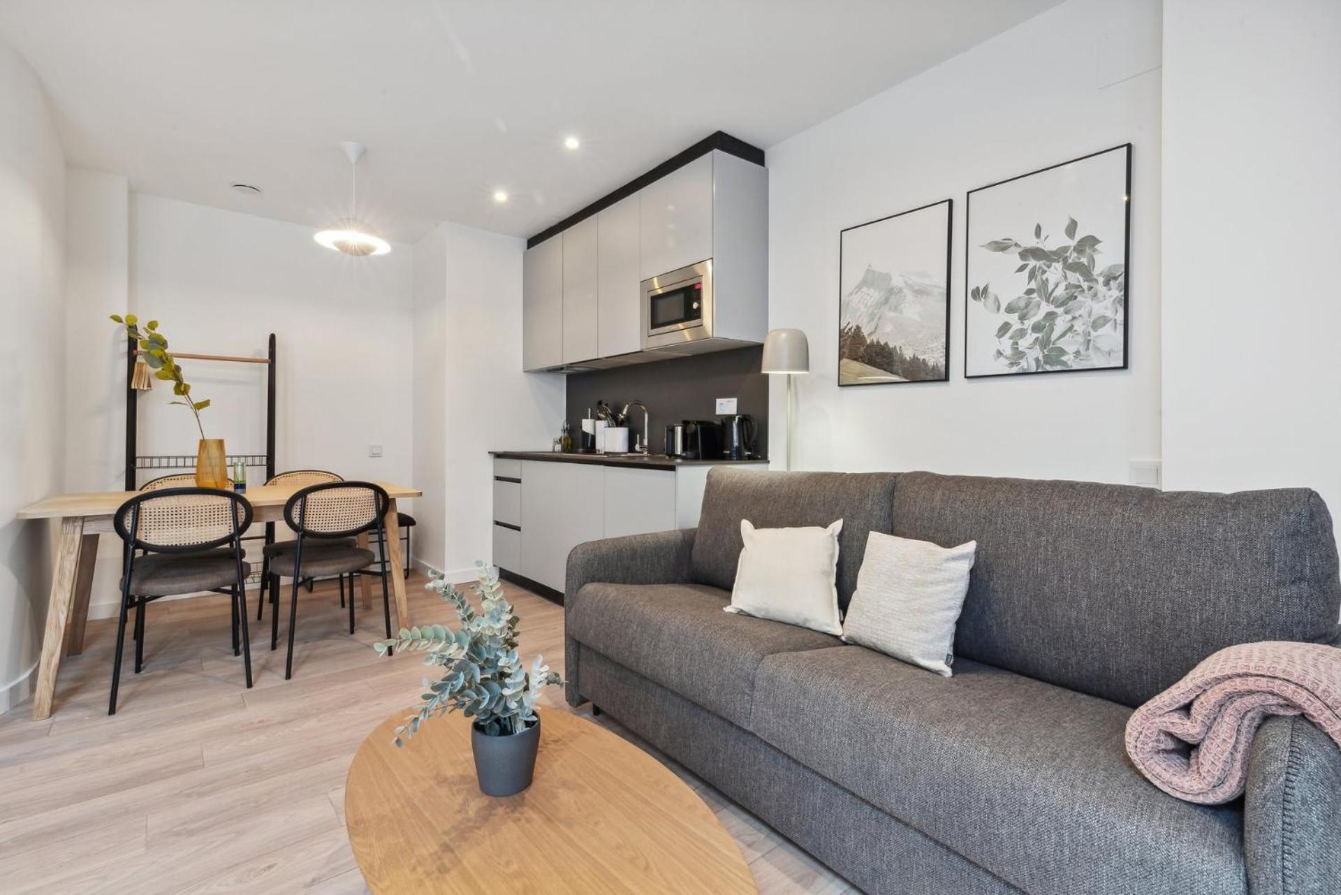 Limehome Valencia Carrer Del Pare Palau I Quer Extérieur photo